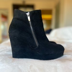 JustFabulous black, faux suede booties and wedge heel. Size 9.
